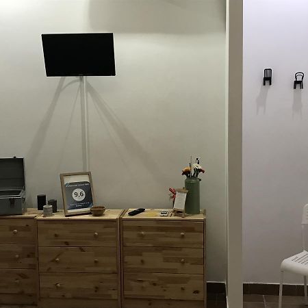 L'Albero Dei Limoni B&B Taranto Bagian luar foto